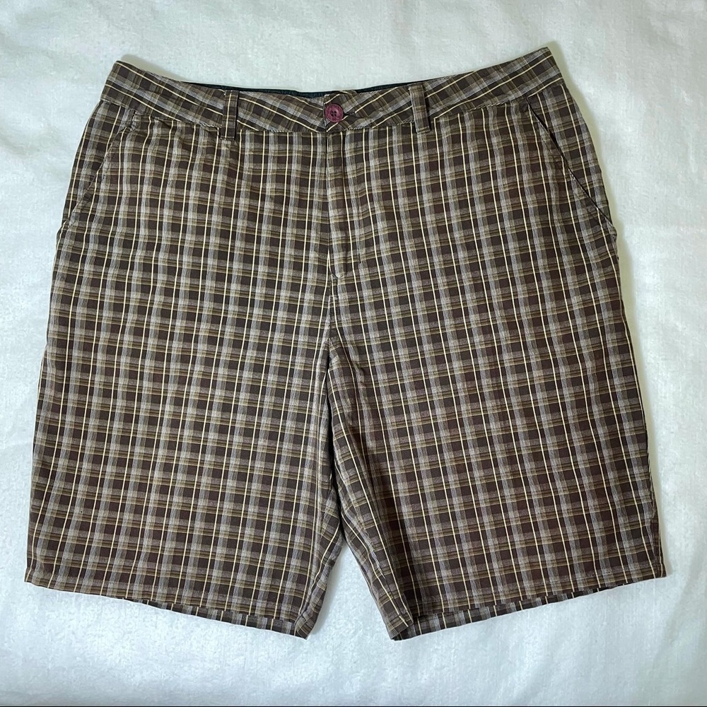 Hurley Flat Front Plaid Shorts, waist 36, tan & brown casual shorts classic‌‌‌‌‌